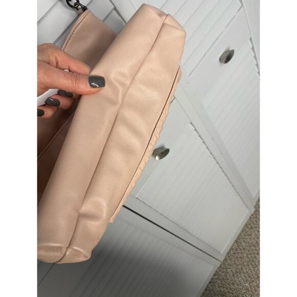 Simply Vera Vera Wang light pink shoulder bag medium gray metal detail - Picture 8 of 10